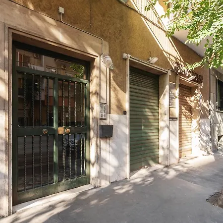 Bright With Views Of San Pietro Apartment Rome